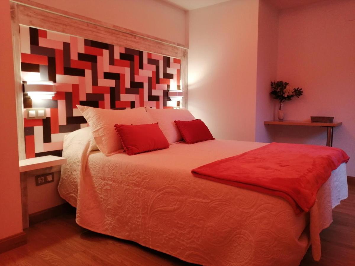 Mizmaya Ll Hotel Hoznayo Buitenkant foto